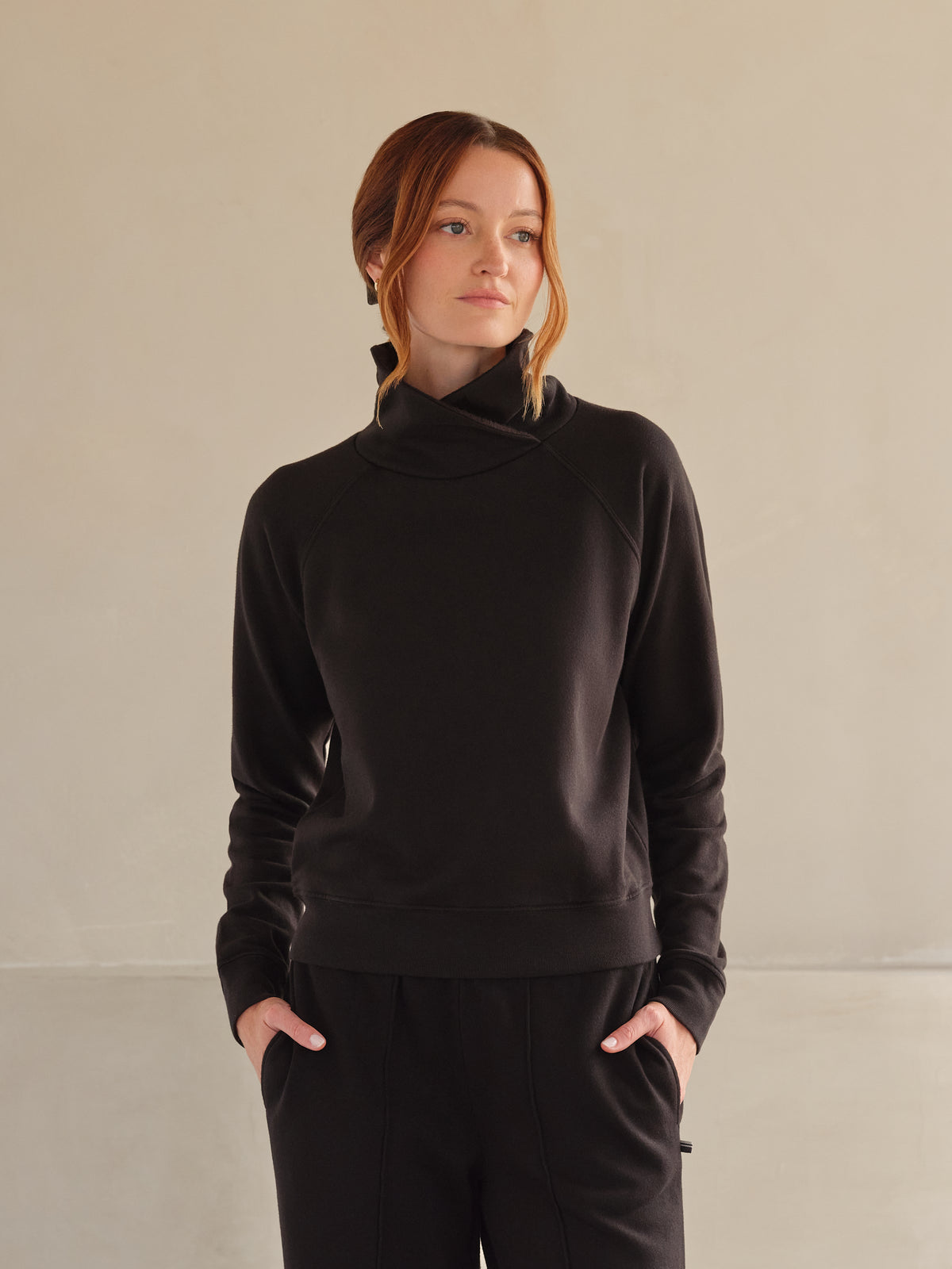 Arum Lily Raglan | Black