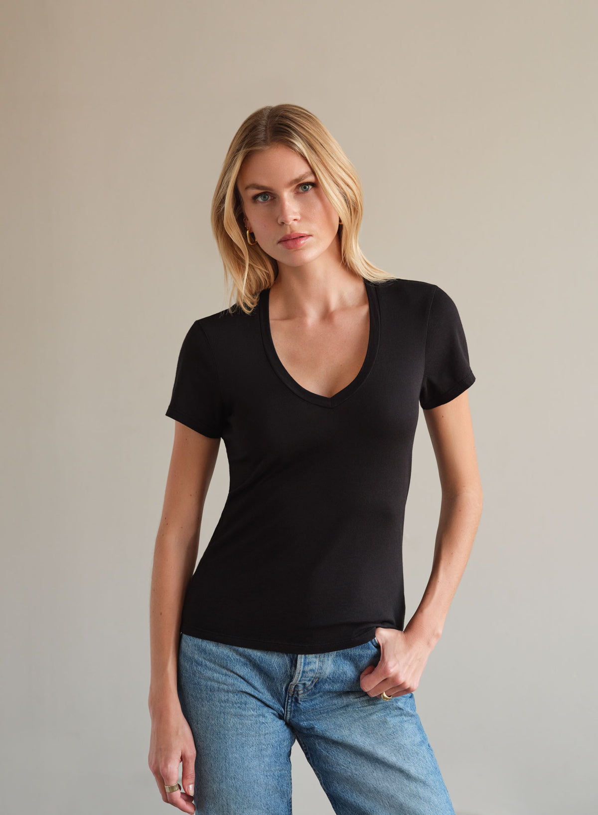 MiniJersey V-Neck Tee | Black