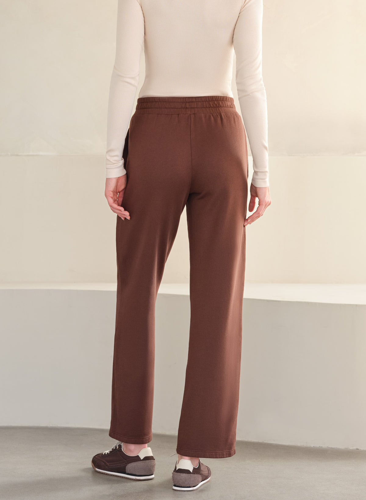 MiniLux Pintuck Pant Classic Fit | Mocha