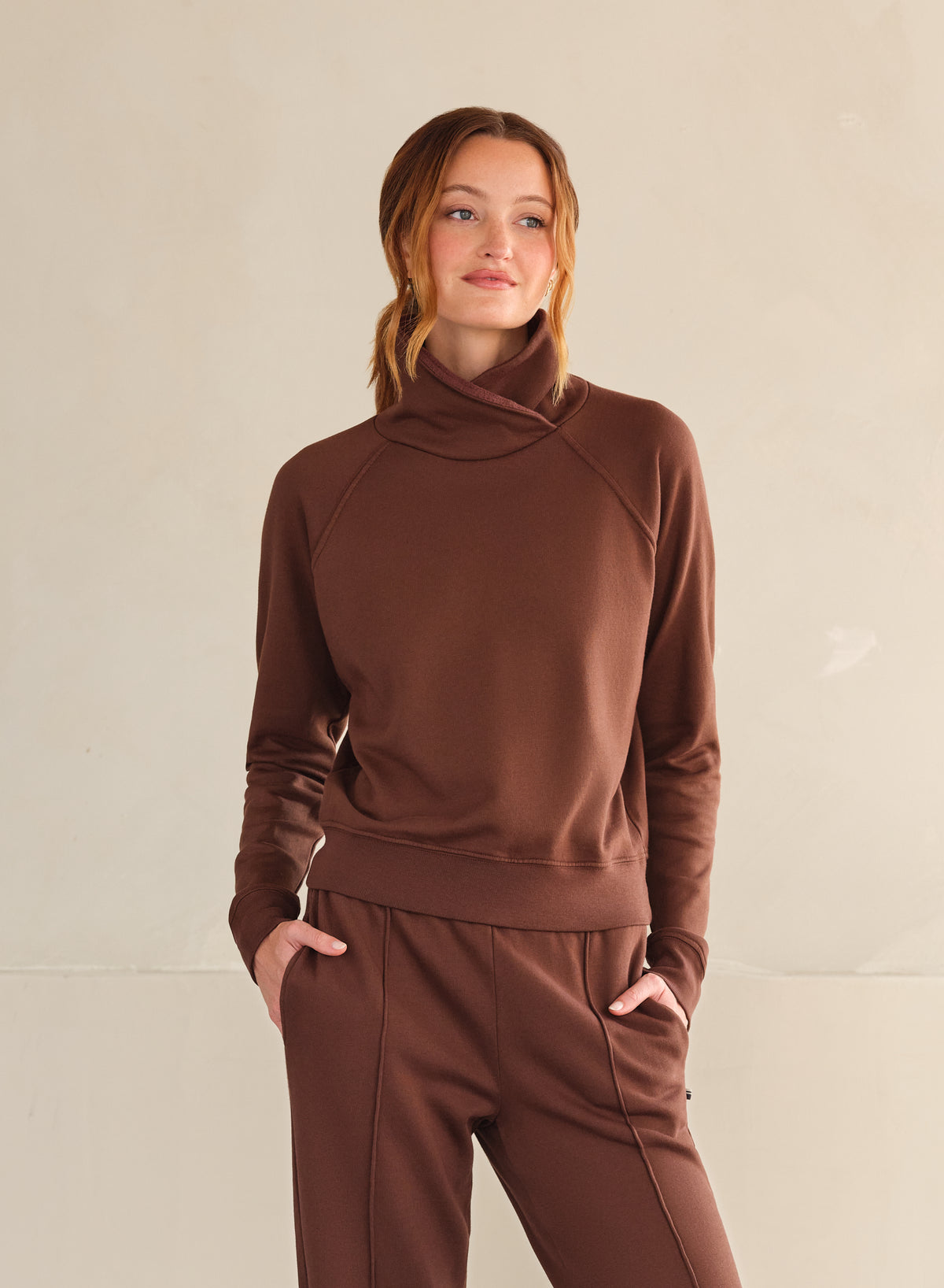 Arum Lily Raglan | Mocha