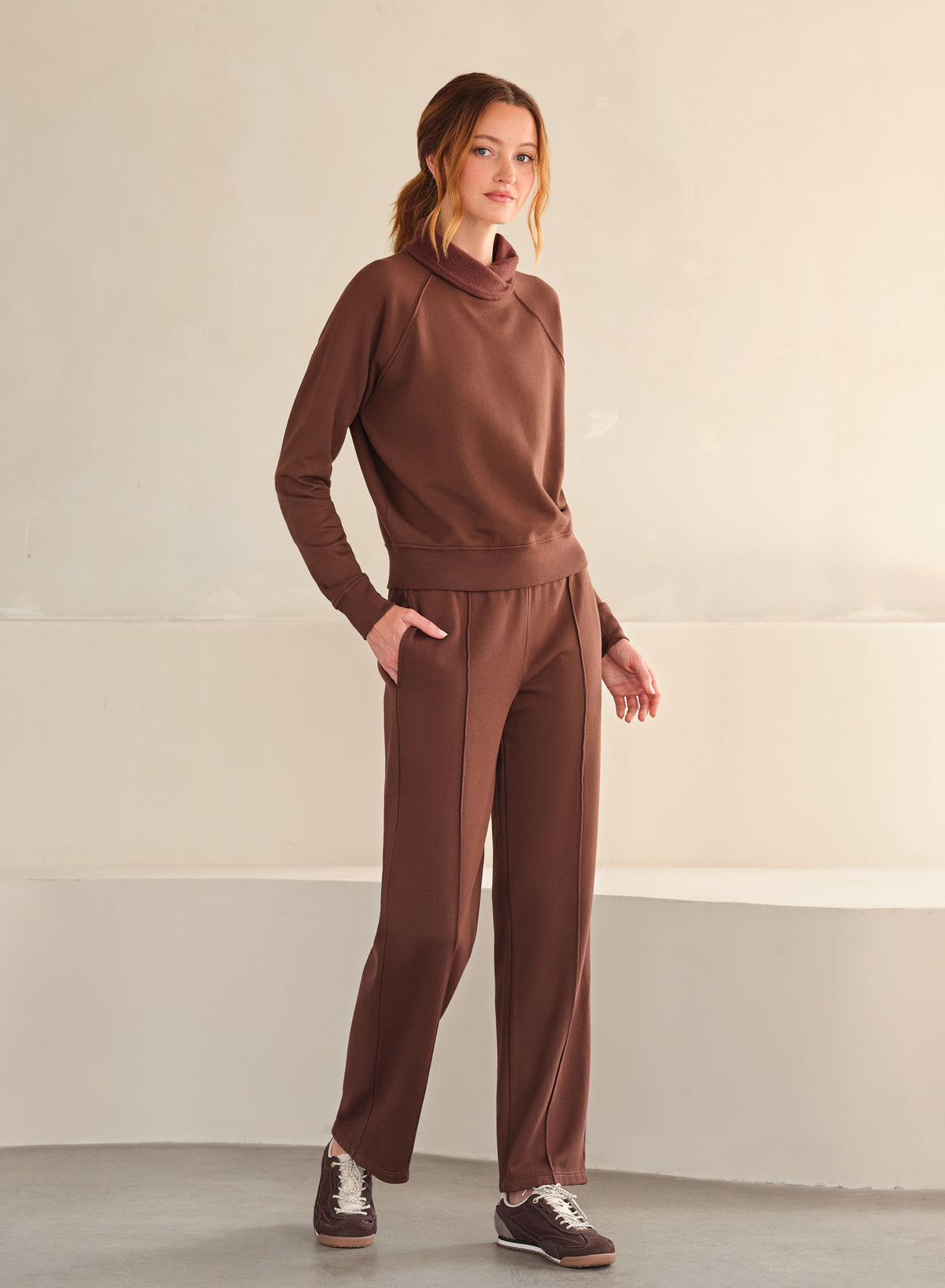 Arum Lily Raglan | Mocha