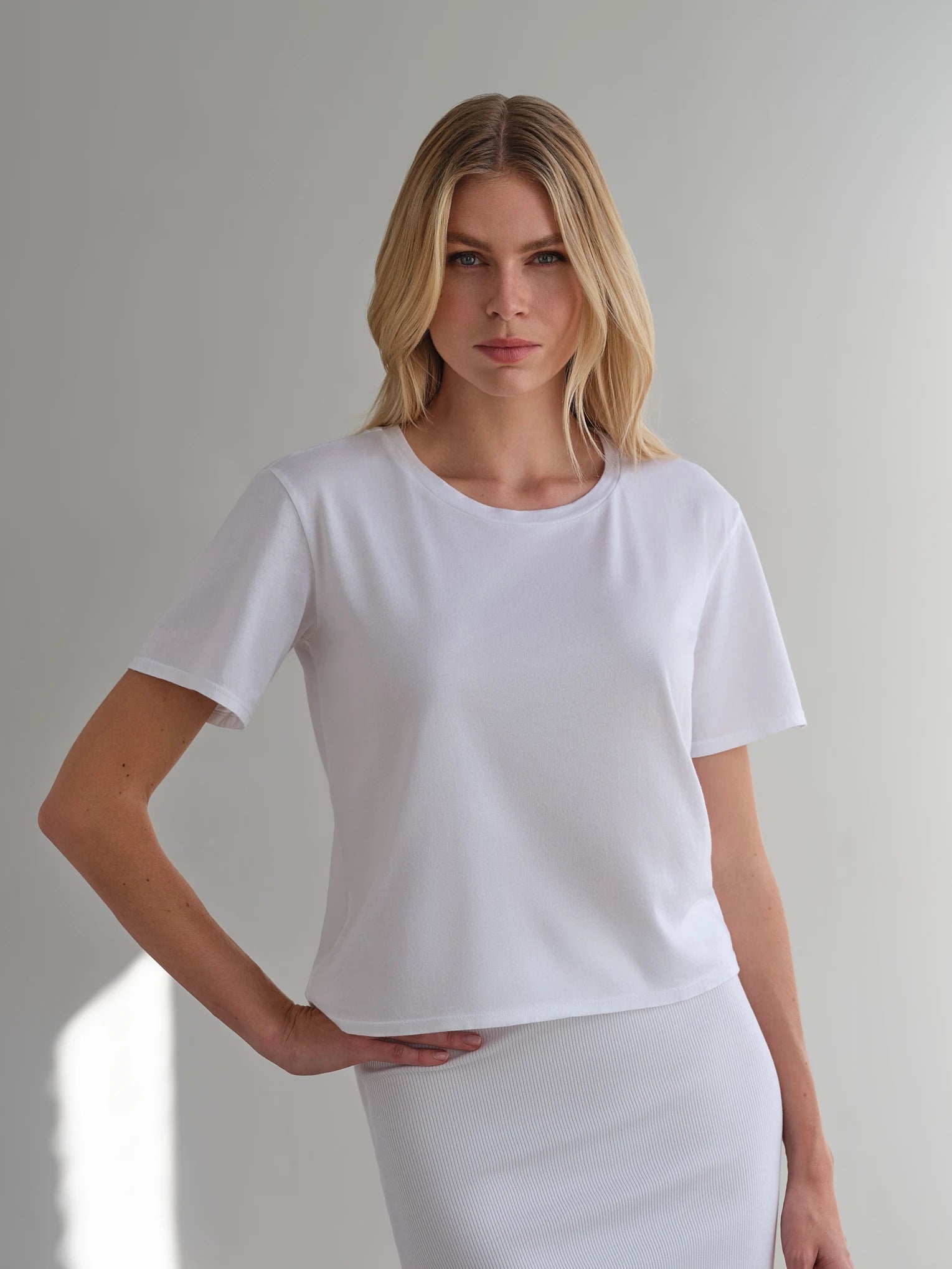 #color_White