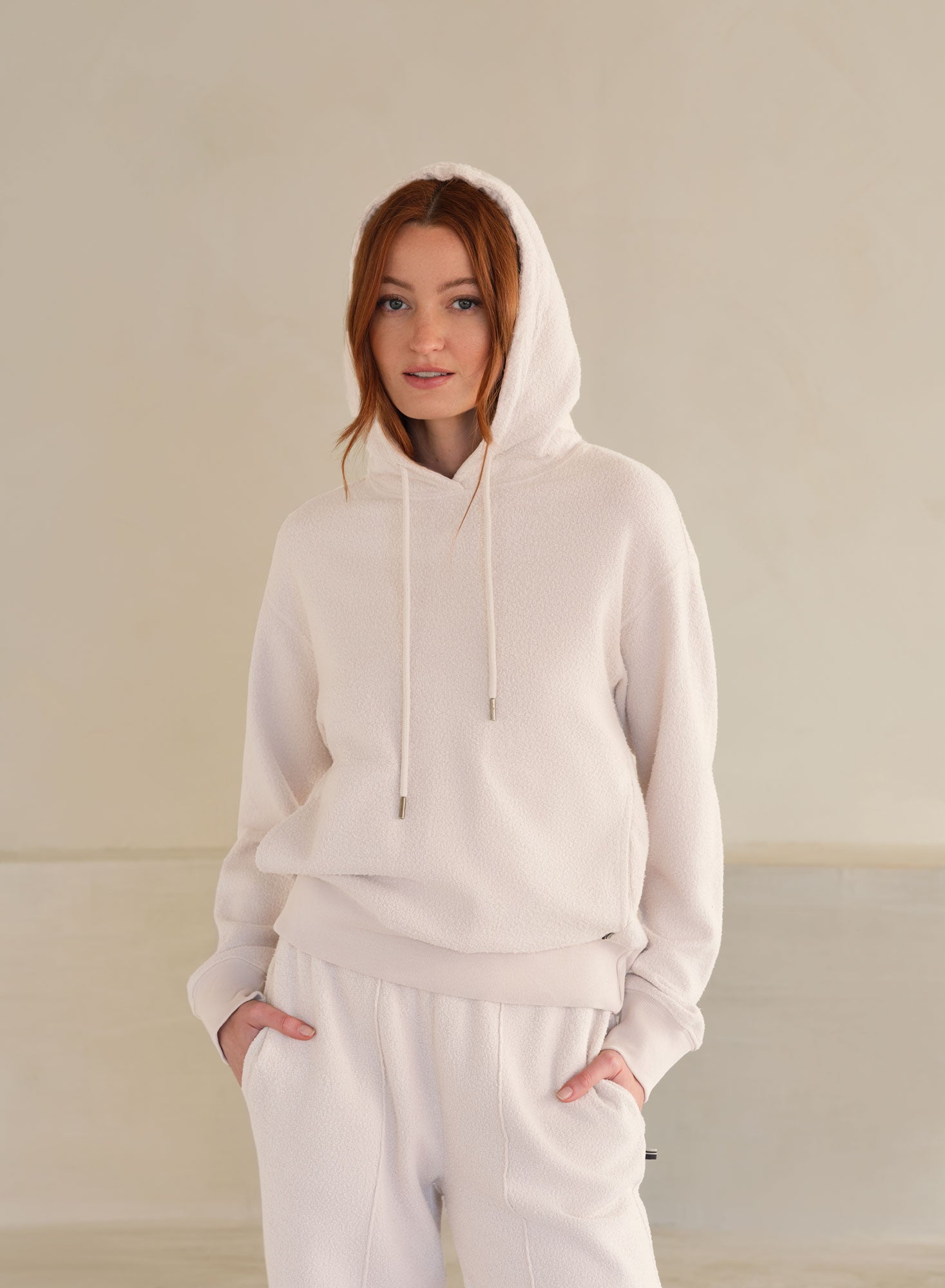 MiniLux Brushed Pocket Hoodie | Creme