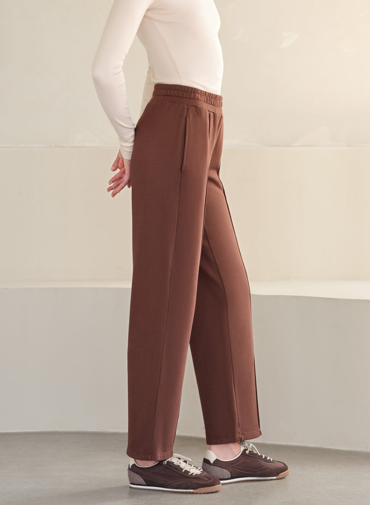 MiniLux Pintuck Pant Classic Fit | Mocha